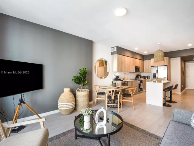 Apartment for sale  Unit #S-1016 - photo 5838699