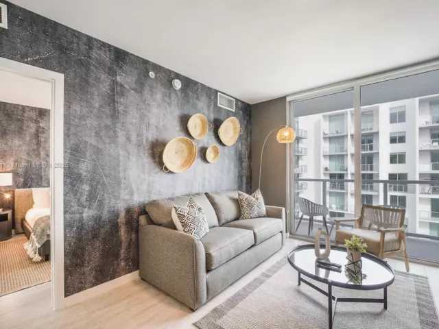 Apartment for sale  Unit #S-1016 - photo 5838700