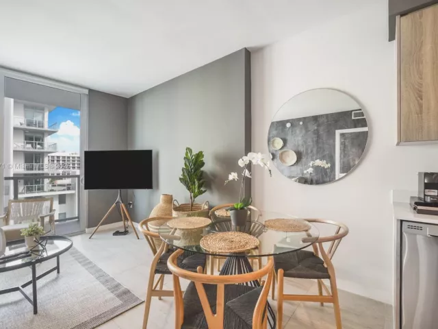 Apartment for sale  Unit #S-1016 - photo 5838701