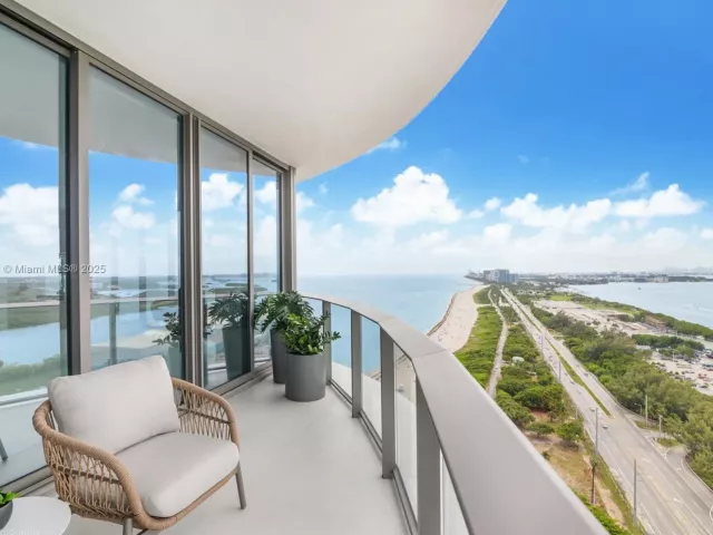 Apartment for rent  Unit #2405 - photo 5835915