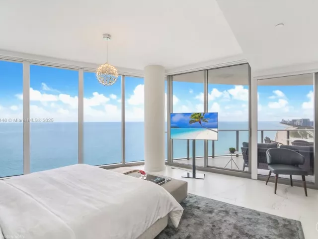 Apartment for rent  Unit #2405 - photo 5835917