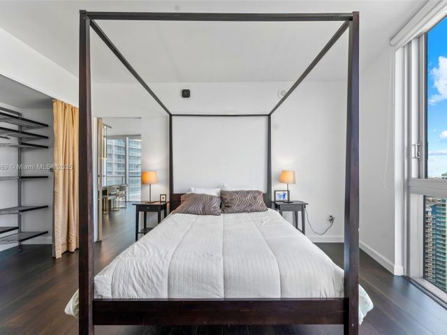 Apartment for sale  Unit #4502 - photo 5839747