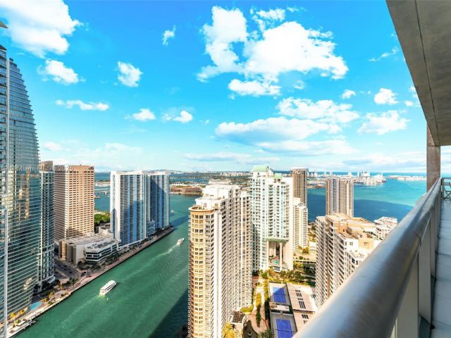 Apartment for sale  Unit #4502 - photo 5839762