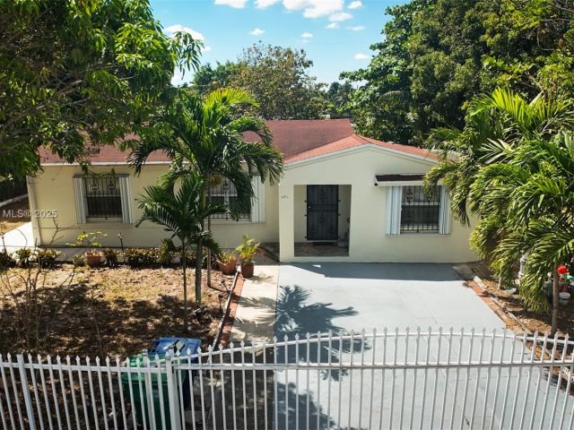 Home for sale at 596 NW 109th St - photo 6275729