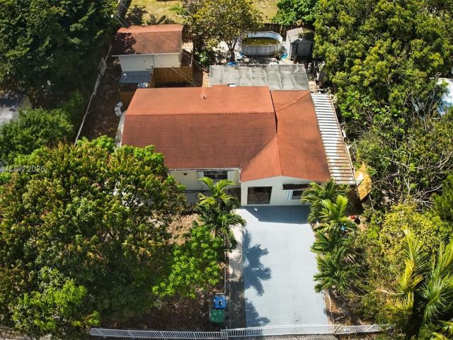 Home for sale at 596 NW 109th St - photo 6275730