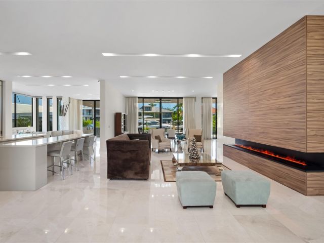 Home for sale at 2421 Barcelona Dr - photo 6031039