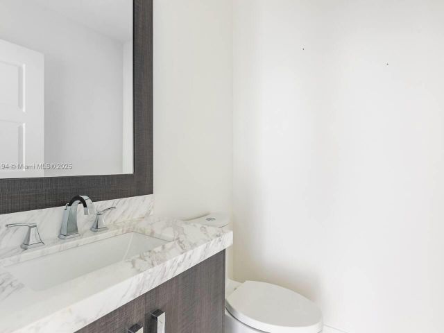 Home for rent at 2809 NE 14th Ave 2809 - photo 5833981