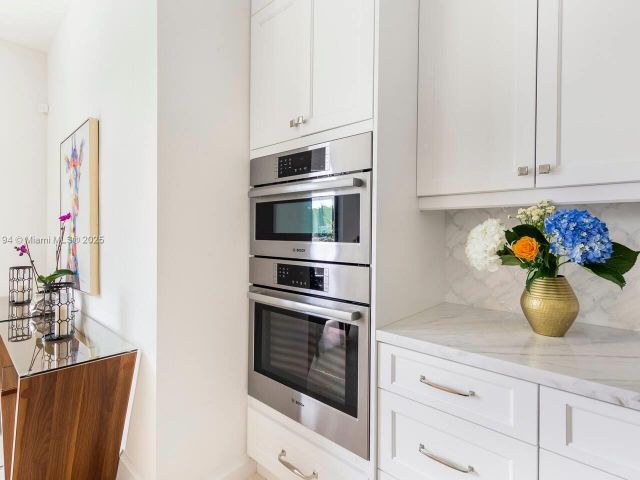 Home for rent at 2809 NE 14th Ave 2809 - photo 5833996