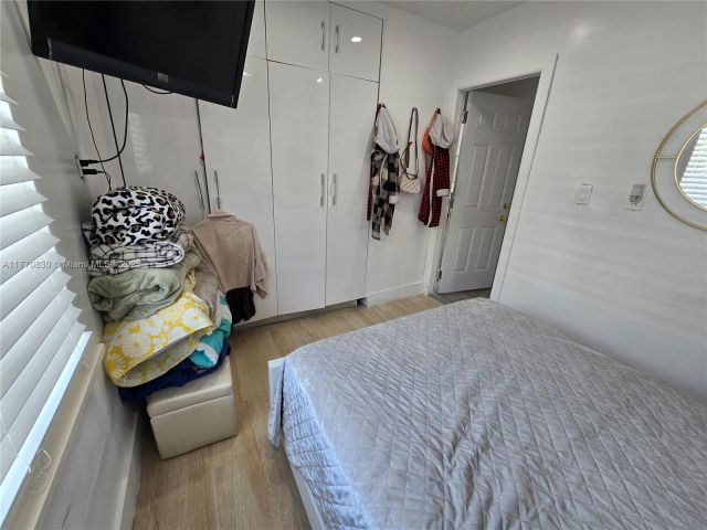 Home for sale at 1011 NW 64th St - photo 5837429