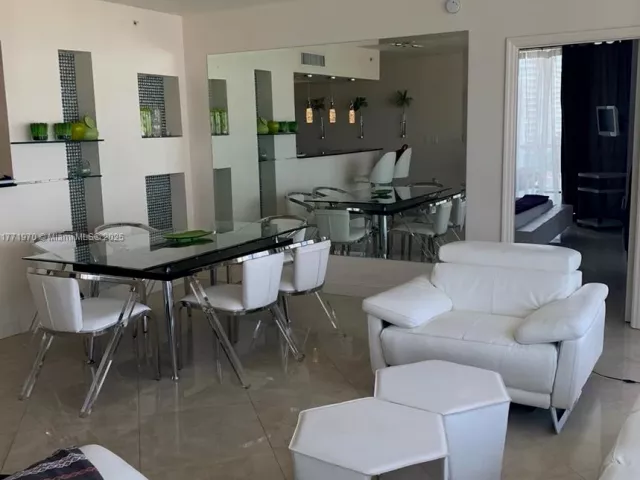 2-bedroom condo for sale in Sunny Isles Beach - 16699 Collins Ave 1607 - MondialRealty