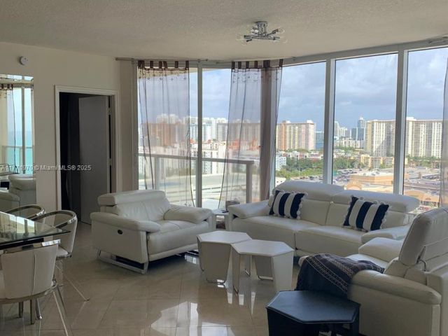 Apartment for sale  Unit #1607 - photo 5850456