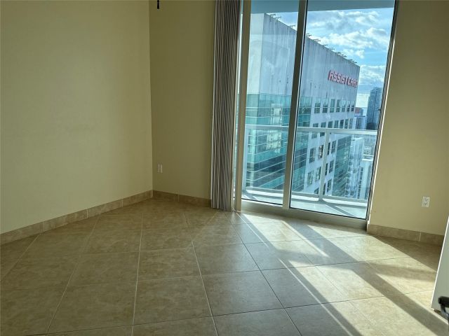 Apartment for sale  Unit #2804 - photo 5839847