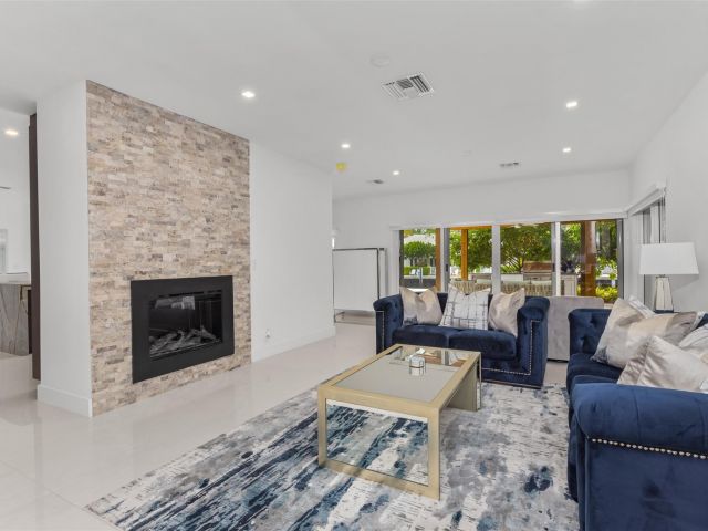 Home for sale at 615 3rd Key Dr - photo 6165948