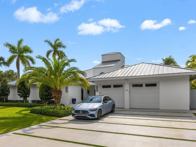 Home for sale at 615 3rd Key Dr - photo 6165964