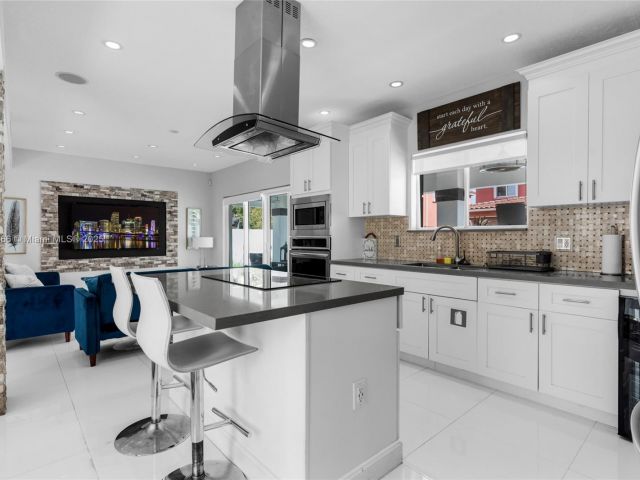 Home for sale at 5161 SW 159th Ct - photo 5843666