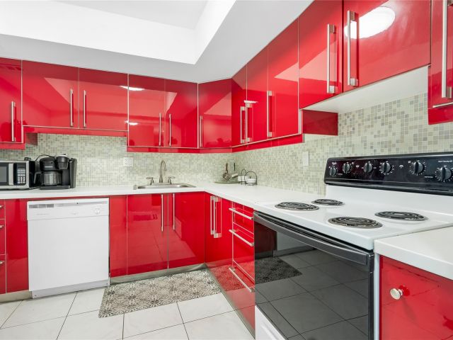 Apartment for sale  Unit #517 - photo 5853529