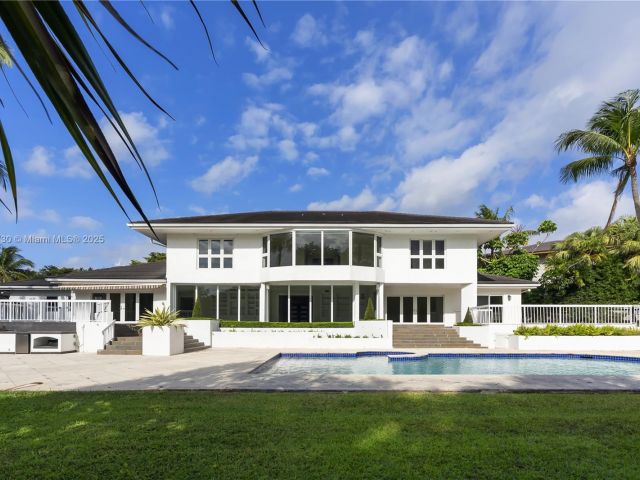 Home for sale at 413 Santurce Ave - photo 5927199