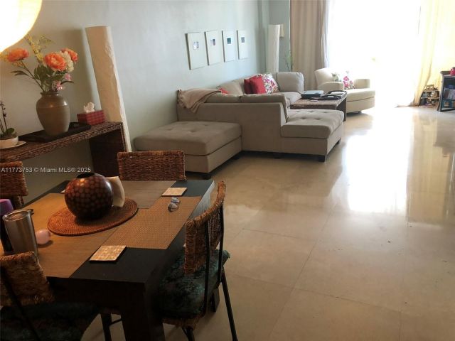 Apartment for sale  Unit # - photo 7440315