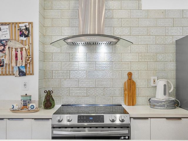 Home for sale at 266 NE 117th St - photo 5846021