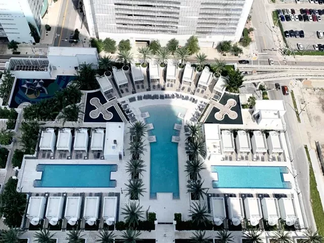 2-bedroom condo for sale in Miami - 851 NE 1st Ave 3905 - MondialRealty