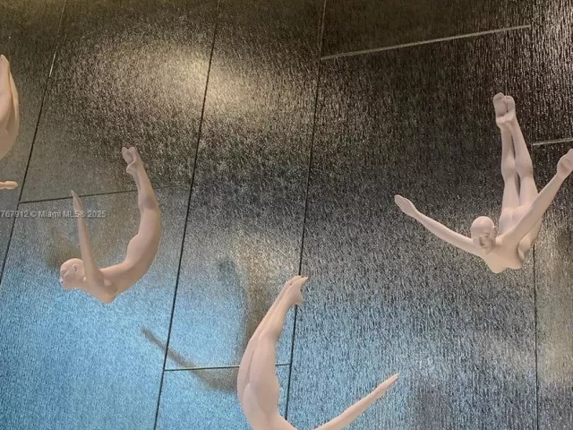 2-bedroom condo for sale in Miami - 851 NE 1st Ave 3905 - MondialRealty