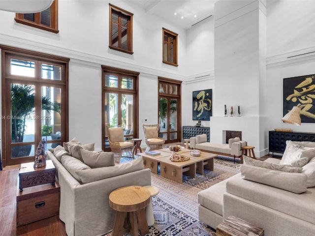 Home for rent at 9 Harbor Pt - photo 5848872