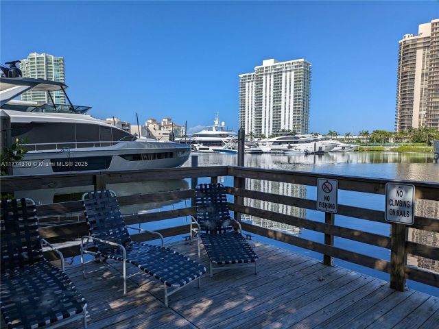 Apartment for sale  Unit #9305 - photo 6070571