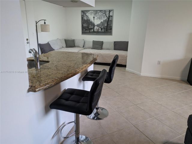 Apartment for sale  Unit #9305 - photo 6128430