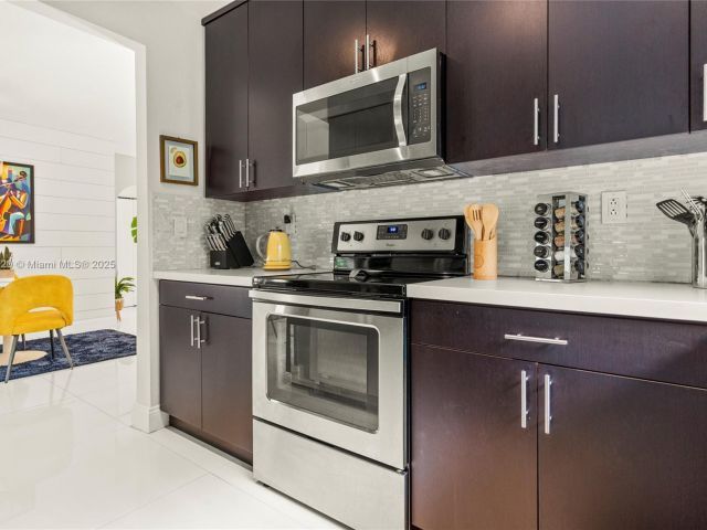 Home for rent at 775 NW 44th St - photo 6047163