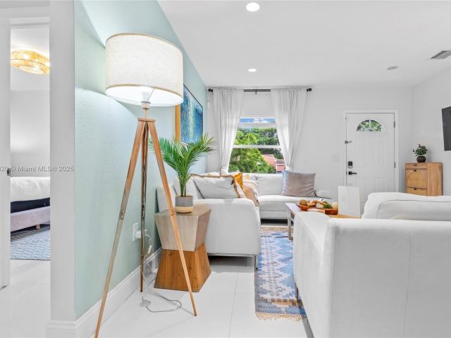 Home for rent at 775 NW 44th St - photo 6047169