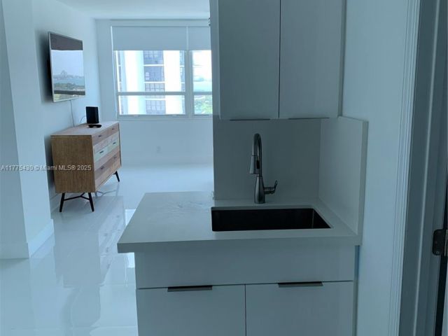 Apartment for sale  Unit #1520 - photo 5904832