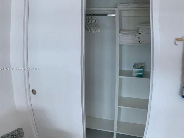 Apartment for sale  Unit #1520 - photo 5904834