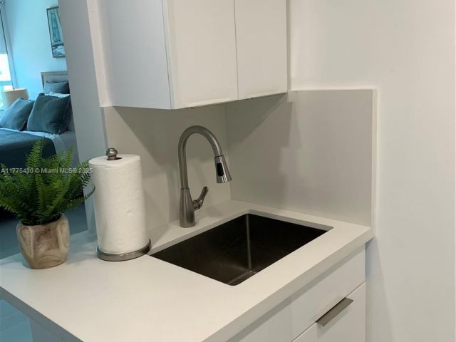 Apartment for sale  Unit #1520 - photo 5904837