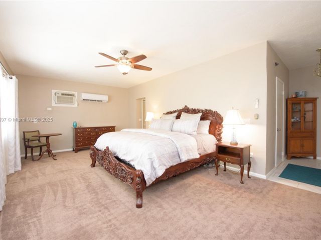 Home for sale at 434 NW 20th St - photo 6003594