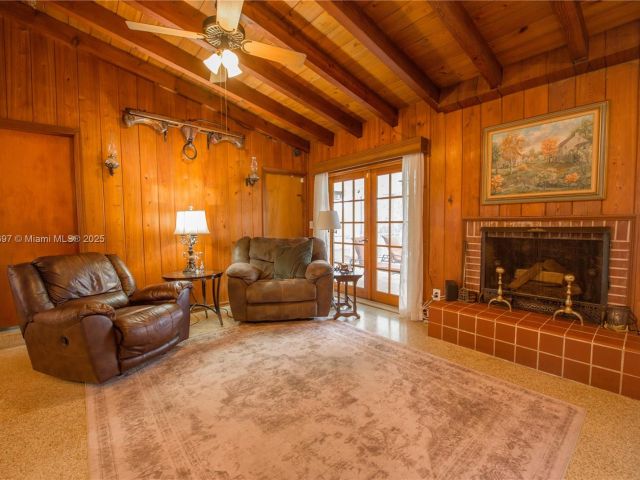 Home for sale at 434 NW 20th St - photo 6003602