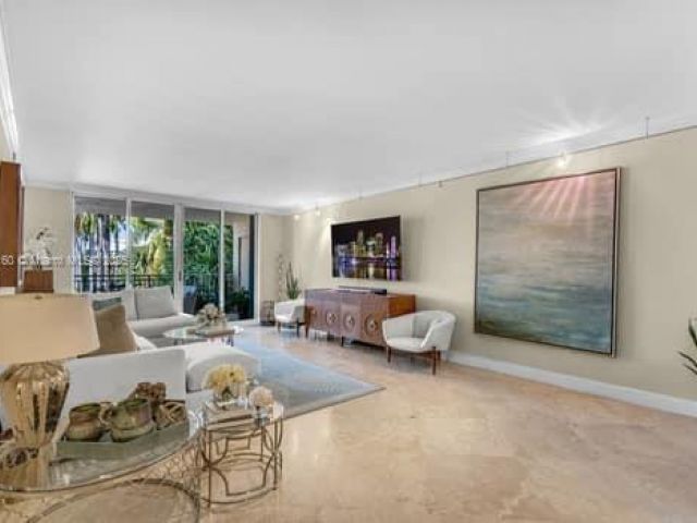 Apartment for sale  Unit #202 - photo 5901537