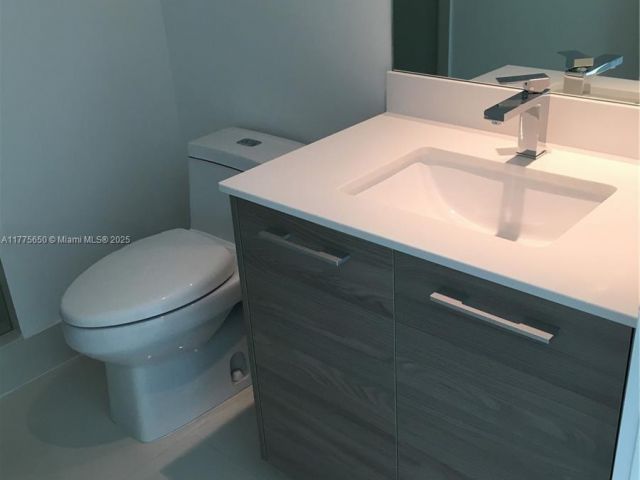 Apartment for sale  Unit #4003 - photo 5916949