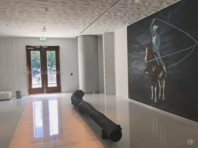 1-bedroom condo for sale in Miami - 1300 S MIAMI AVE 4003 - MondialRealty