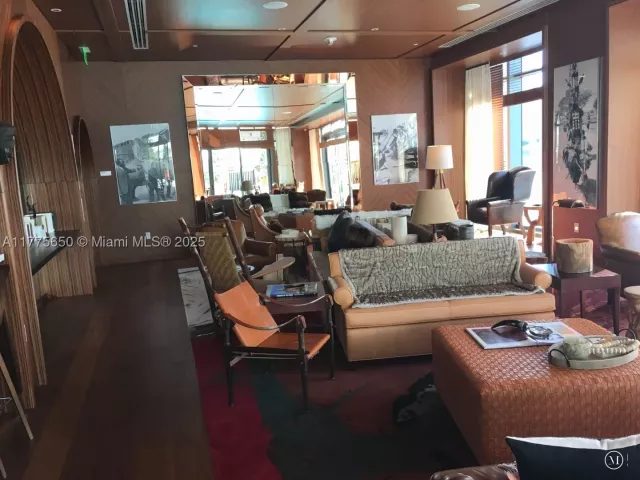 1-bedroom condo for sale in Miami - 1300 S MIAMI AVE 4003 - MondialRealty