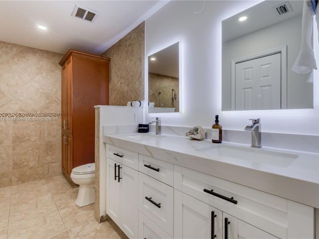 Home for rent at 14517 SW 98th Ter - photo 5930435