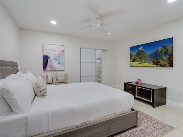 Home for rent at 14517 SW 98th Ter - photo 5930436