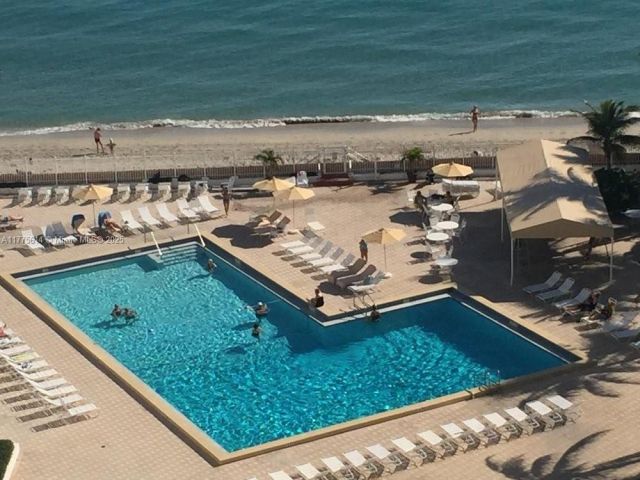 Apartment for rent  Unit # - photo 5901706