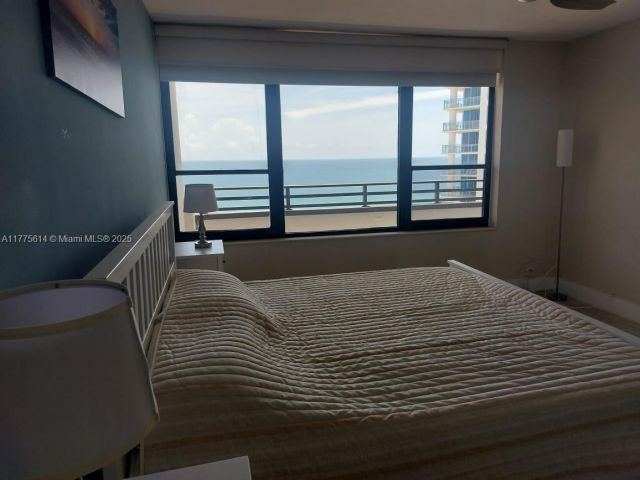 Apartment for rent  Unit # - photo 5901712