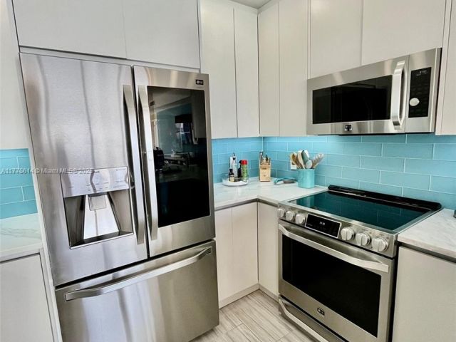 Apartment for rent  Unit # - photo 5901715