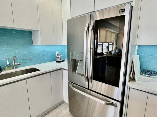 Apartment for rent  Unit # - photo 5901716