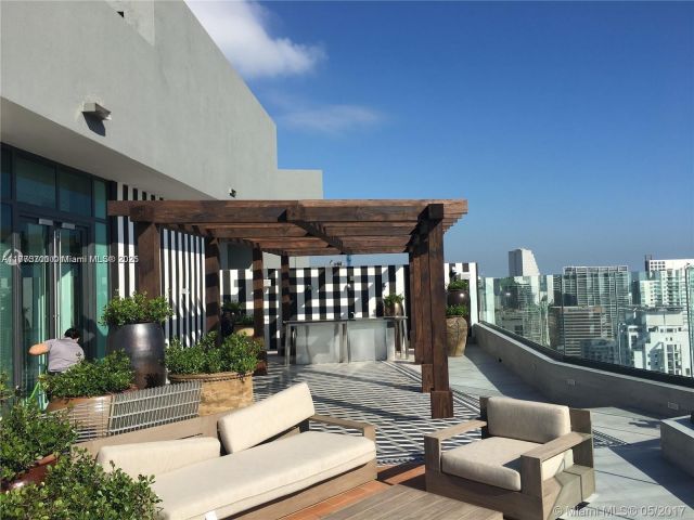 Apartment for sale  Unit #4002 - photo 5916963