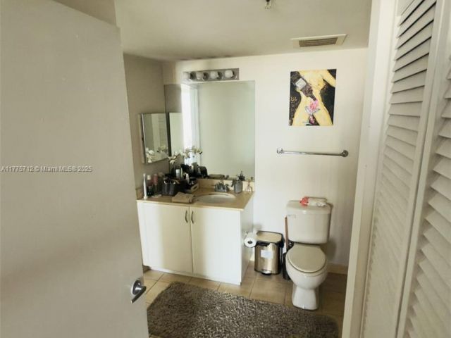 Apartment for sale  Unit #1612 - photo 5927080