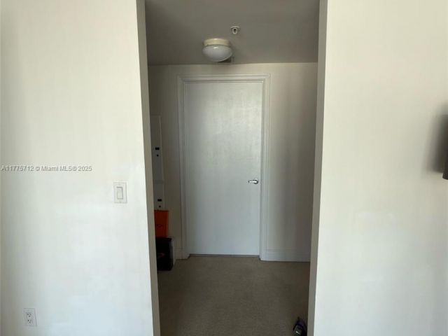 Apartment for sale  Unit #1612 - photo 5927081