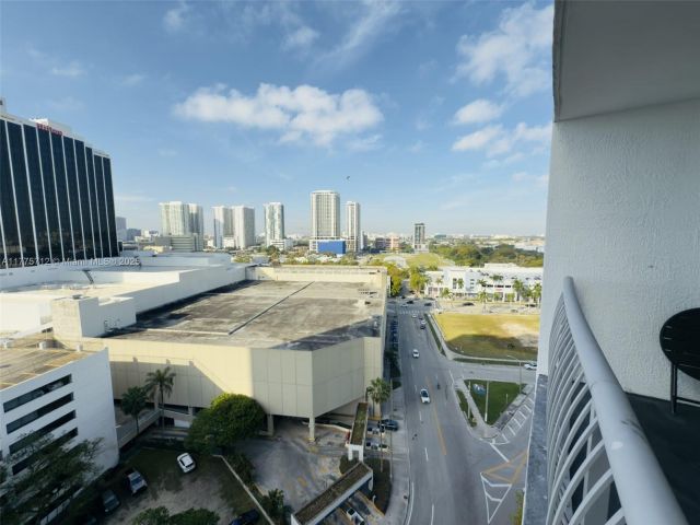 Apartment for sale  Unit #1612 - photo 5927091