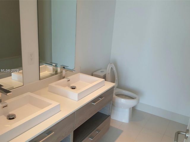 Apartment for sale  Unit #4411 - photo 5916989